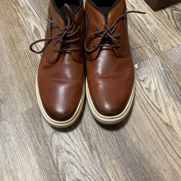 Stacy Adams Men's Tan Chukka Boots - Picture 2 of 2